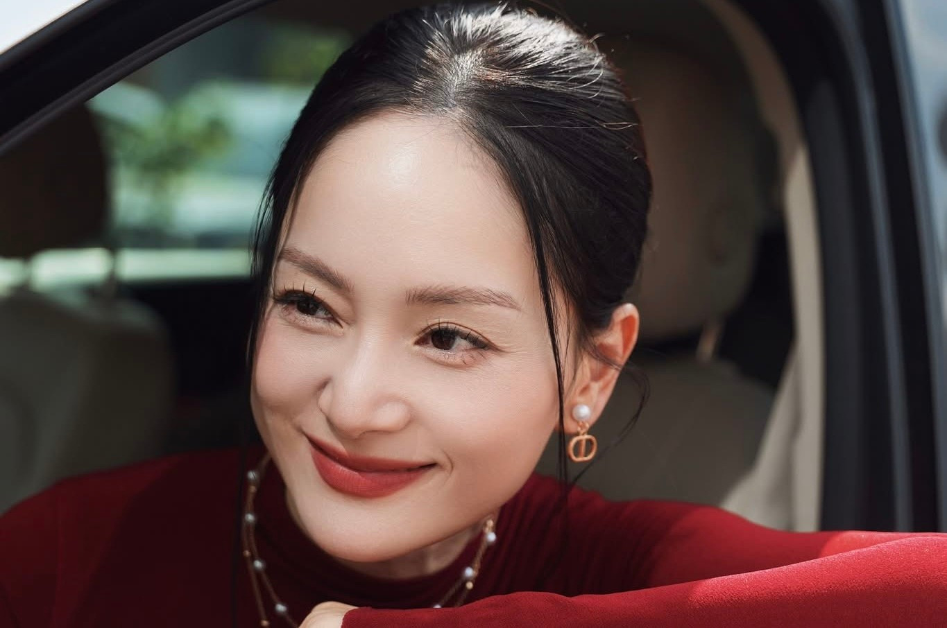 Theo Lan Phương, phim trường giúp cô giải tỏa áp lực trong cuộc sống.