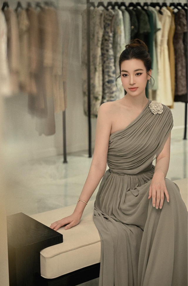 Hoa hậu Đỗ Mỹ Linh sau 10 năm thi Miss World sắc vóc thay đổi ra sao? - 10