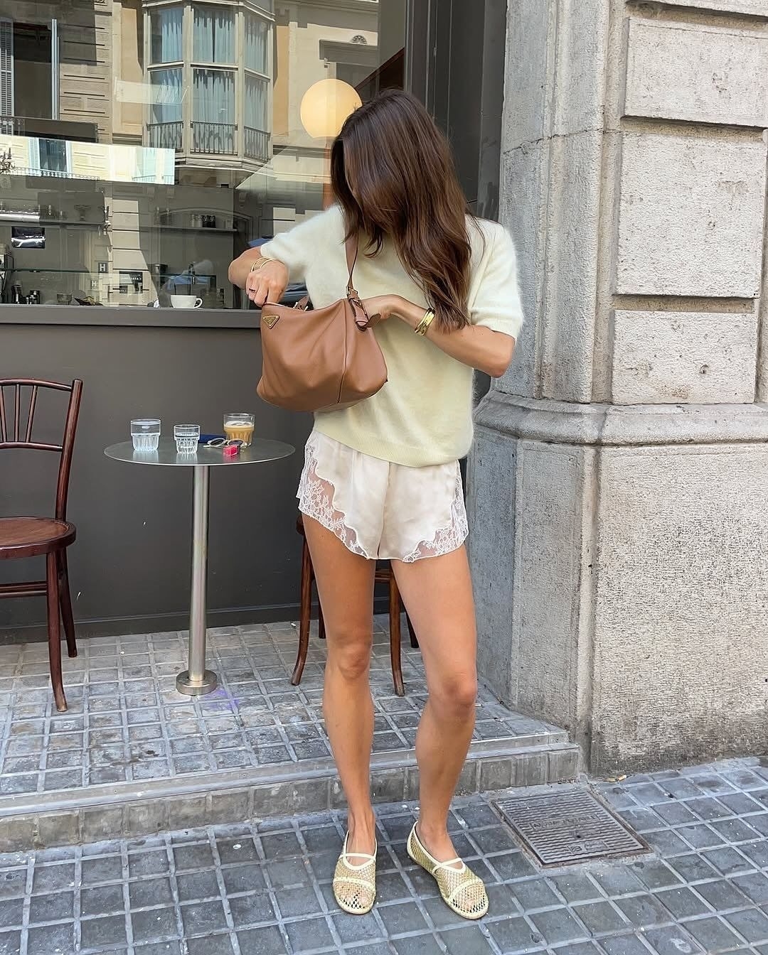 Theo Instyle, mốt này được giới nhà giàu yêu thích vì đem lại sự thoải mái