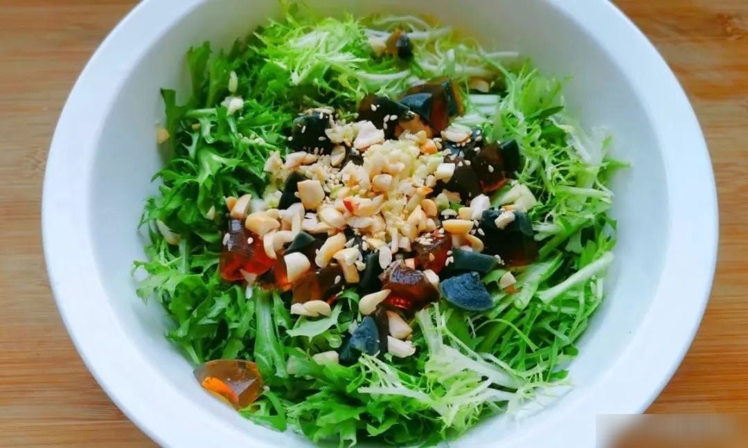 Loại rau tươi mát, vitamin gấp 15 lần cà chua, 10 phút có món ngon giòn tan, mềm mại, trẻ già đều thích - 4