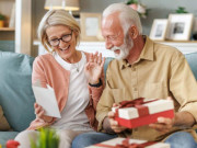 Yêu con - Lương hưu cao hay nhà rộng cũng không bằng 3 cách sống này khi về già