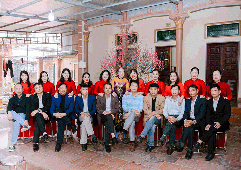 Hình ảnh đại gia đình chị Hạnh được chụp vào dịp Tết 2026