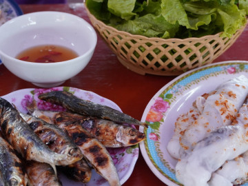 Món ngon bên đền thiêng xứ Nghệ khiến du khách "ăn một lần nhớ mãi"