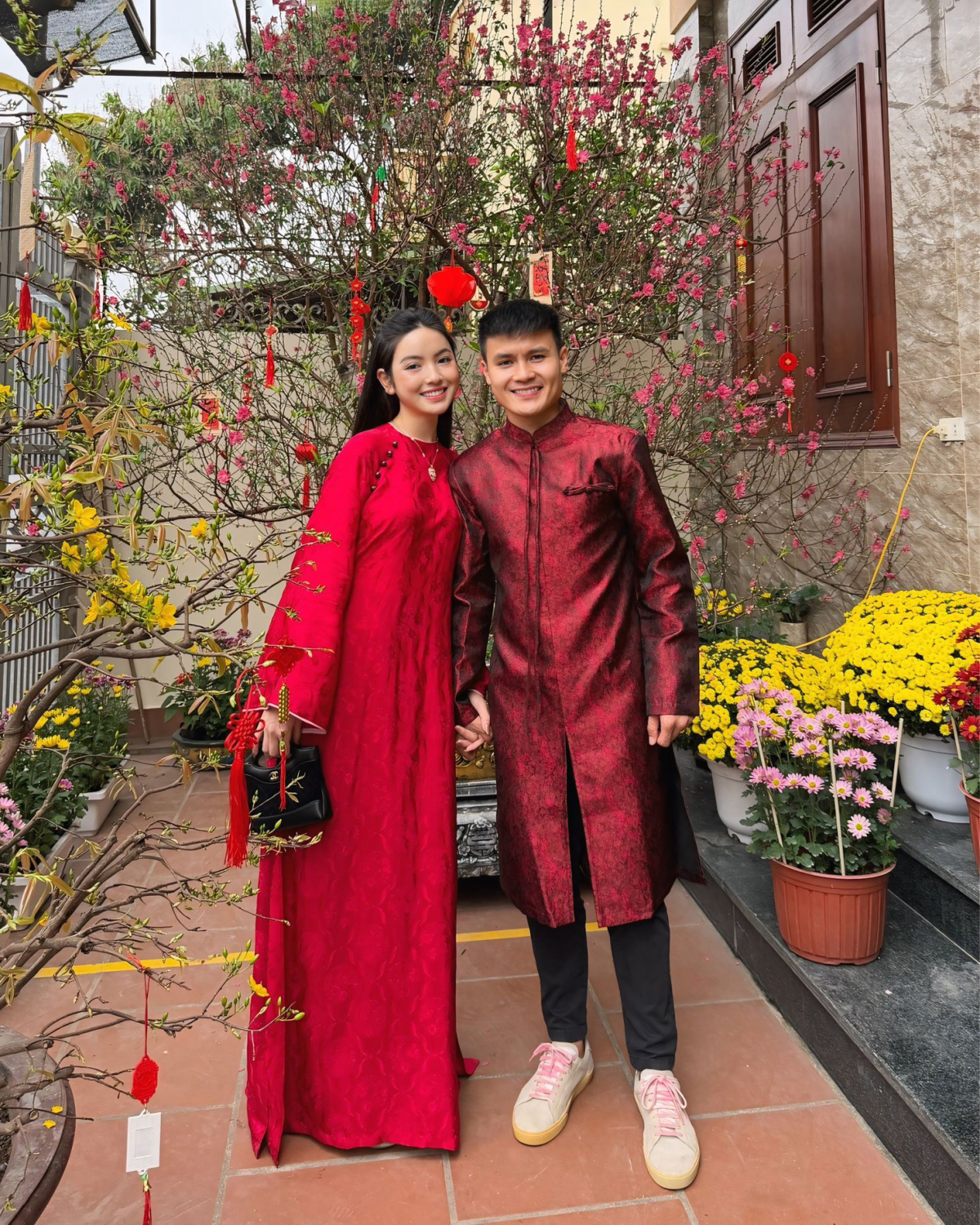 Chu Thanh Huyền khoe vòng cổ hơn một tỷ đồng khi đi tắm nắng - 9