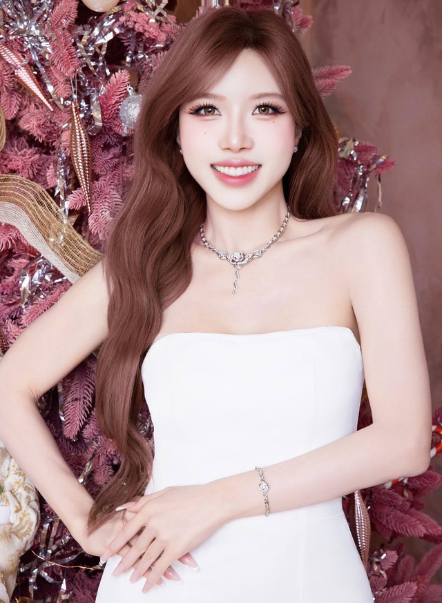 Làn da không tuổi của mỹ nhân Hà thành thi amp;#34;Đạp gió 2026amp;#34; ở xứ Trung - 2