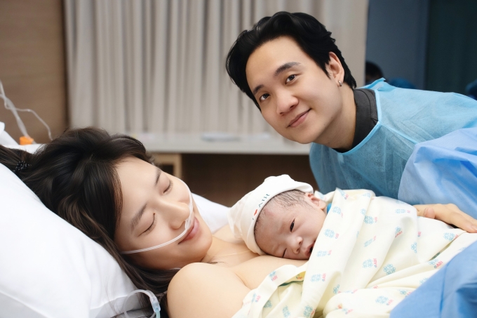 Vợ chồng Trâm Anh - JustaTee đón em bé thứ ba cách đây khoảng 2 tuần.