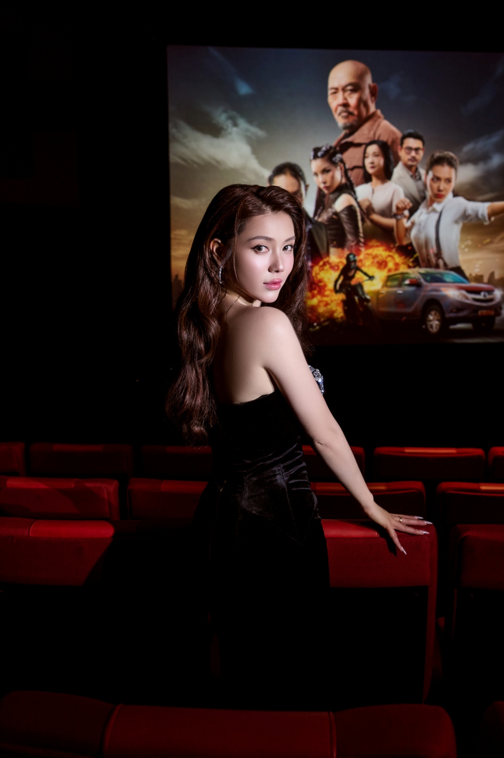 Mới đây, Nhi Katy gây chú ý với vai đả nữ trong phim điện ảnh Bố già trở lại.