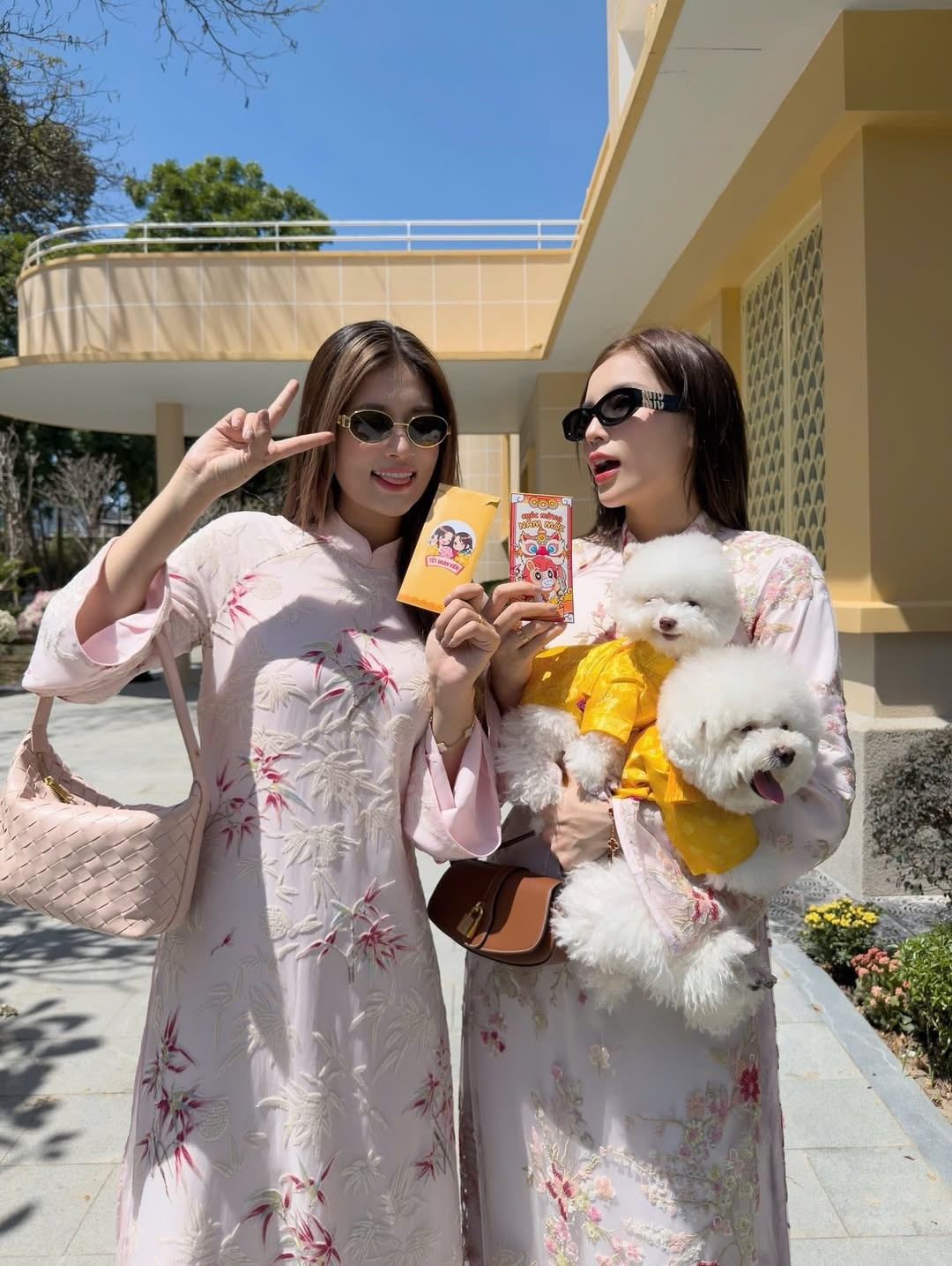 Cả showbiz Việt mê mẩn áo dài kim sa, nhìn đâu cũng thấy sao nữ mặc đụng hàng - 12