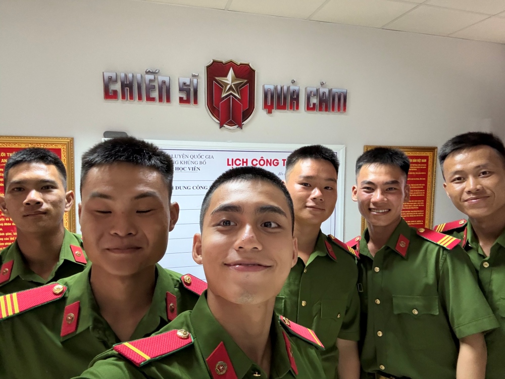 Năm 2025, MONO thử sức ở lĩnh vực truyền hình thực tế khi tham gia chương trình Chiến sĩ quả cảm.