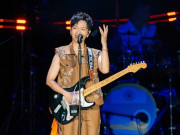 Giải trí - 4 cặp đôi cầu hôn trong concert quy mô nhất sự nghiệp, quy tụ gần 10.000 khán giả của Hoàng Dũng