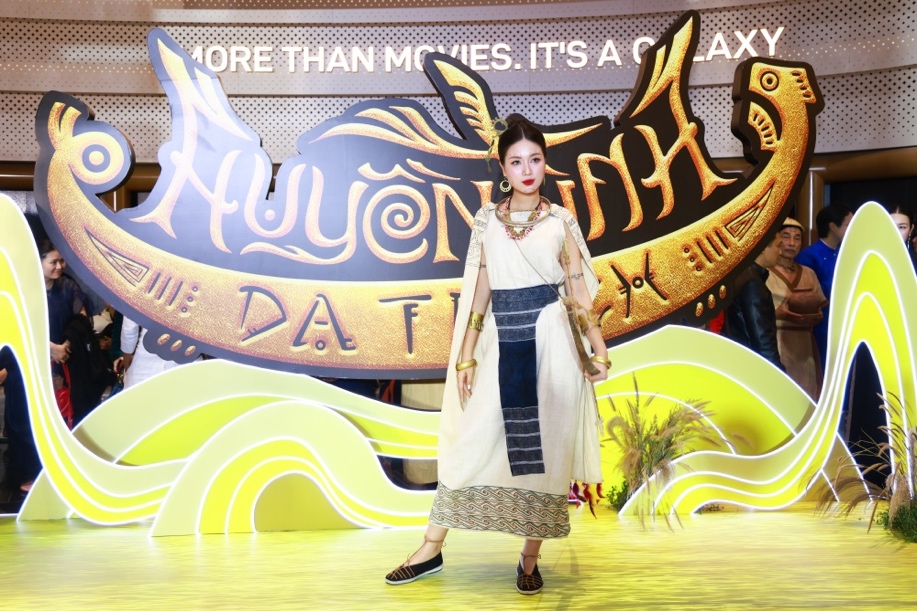 NSND Trọng Trinh bất ngờ khi được trao vai Vua Hùng trong Huyền Tình Dạ Trạch - 1