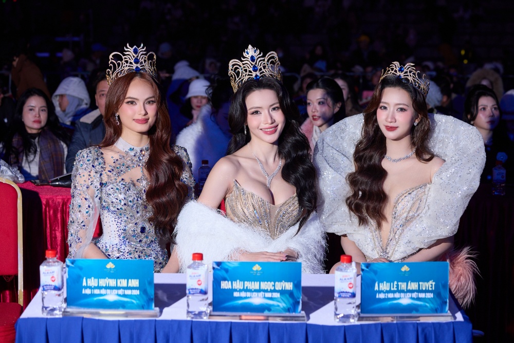 Hoa hậu Du lịch Việt Nam 2024 Phạm Thị Ngọc Quỳnh cùng Á hậu 1 Huỳnh Kim Anh và Á hậu 2 Lê Thị Ánh Tuyết.