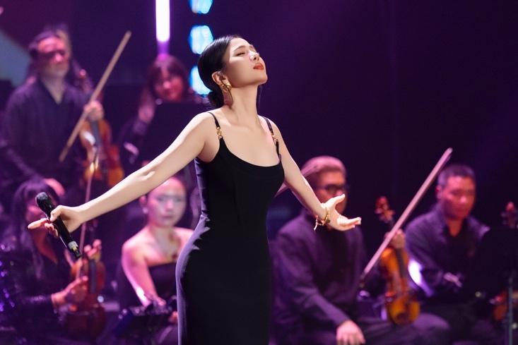 Nữ ca sĩ cho biết cô rất hạnh phúc khi các thành viên Quả Dưa Hấu đã không quên mình trong đêm nhạc ý nghĩa và tuyệt vời này.