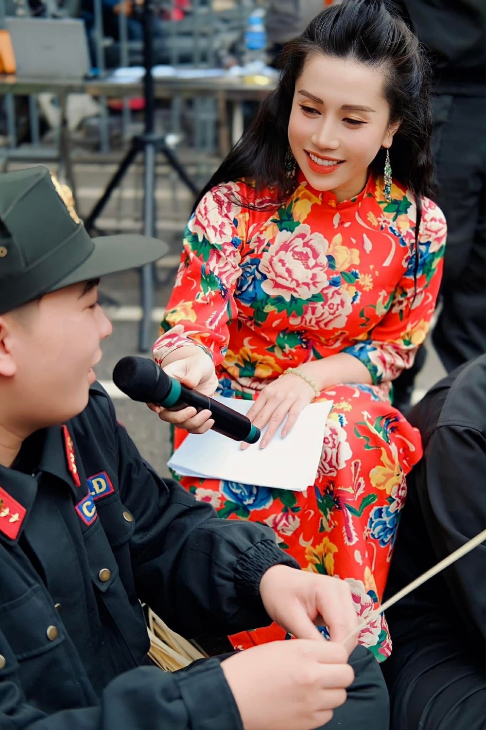 Hiện tại, Hồng Nhung đang độc thân, dành phần lớn thời gian cho công việc.