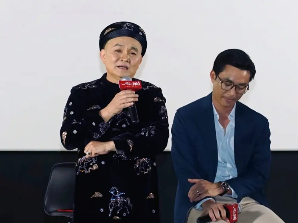 Xuân Hinh chia sẻ mình không thích danh xưng “Vua hài đất Bắc”, chỉ mong được xem là người mang tiếng cười đến cho khán giả.