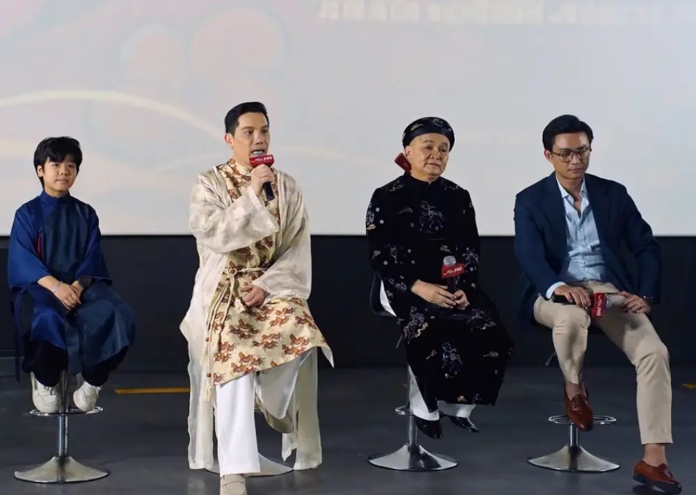 Đạo diễn Minh Beta.