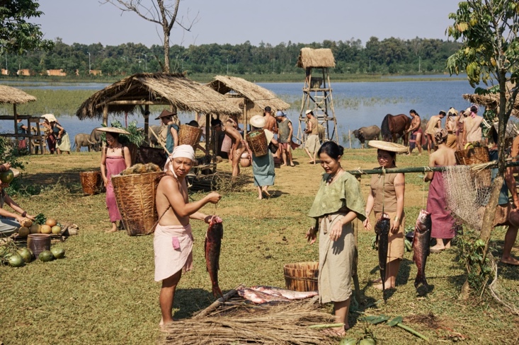GS.TSKH.NGND Vũ Minh Giang cho biết bộ phim đạt được mức cao nhất trong hiểu biết về giai đoạn này tới thời điểm hiện tại.