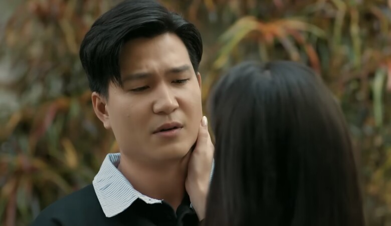 Hiếu đã biết cả nhóm đang theo dõi mình nên cố tình nói ra tất cả những việc Duyên làm.