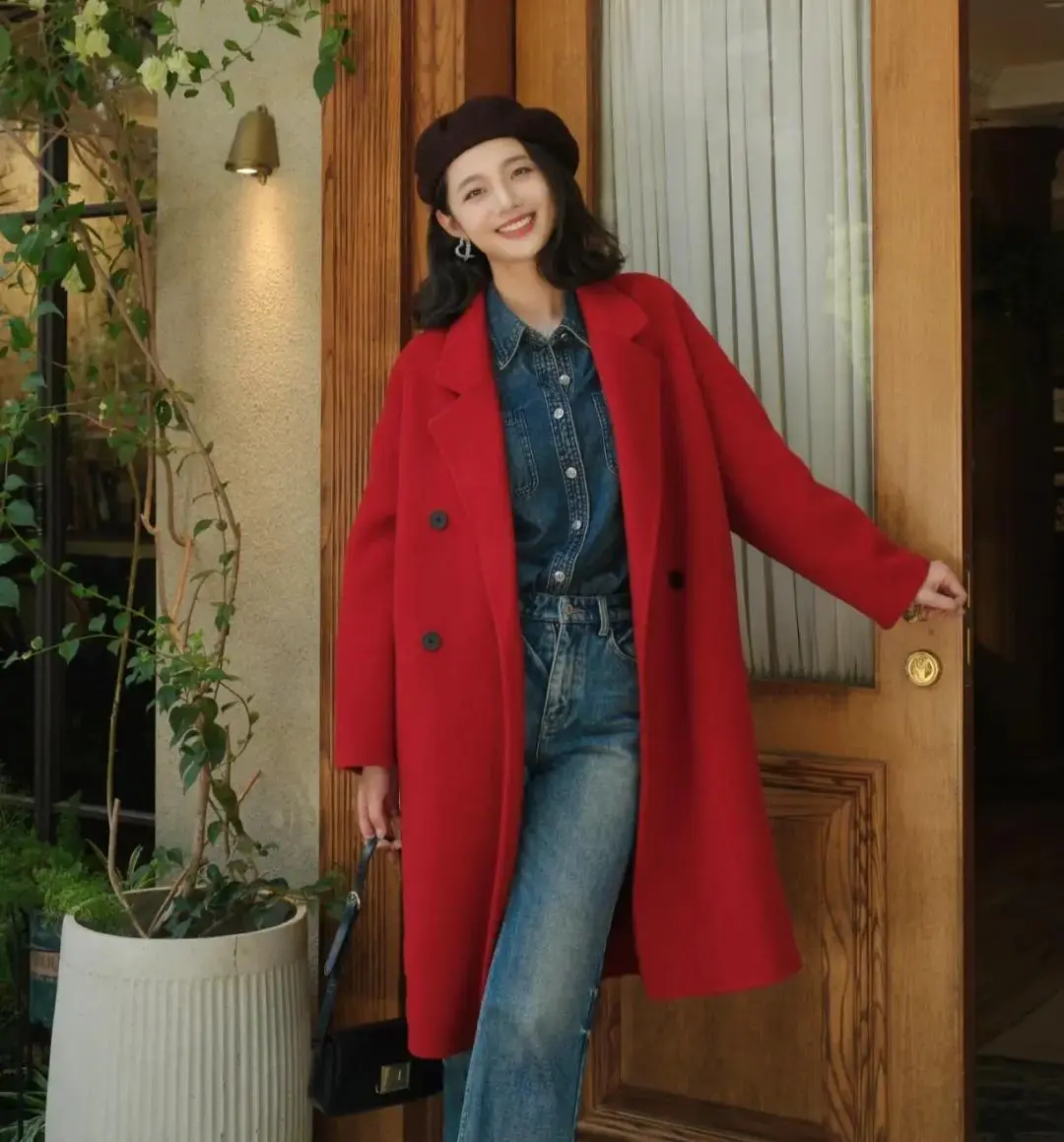 Phụ nữ U40 đừng chỉ diện màu trung tính: 6 combo màu nổi giúp trẻ như đôi mươi mà không hề amp;#34;cưa sừng làm nghéamp;#34; - 12