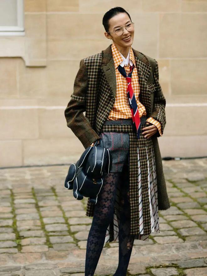 Có kiểu áo mặc quanh năm không chán, amp;#34;cânamp;#34; mọi thời tiết dù 10 hay 30 độ, phối với đồ nào cũng hợp mốt - 7