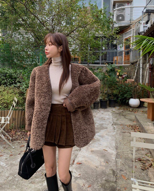 5 kiểu áo khoác phối với áo dài hay váy đầm đều đẹp, chị em đi du xuân vừa ấm áp vừa sành điệu - 6