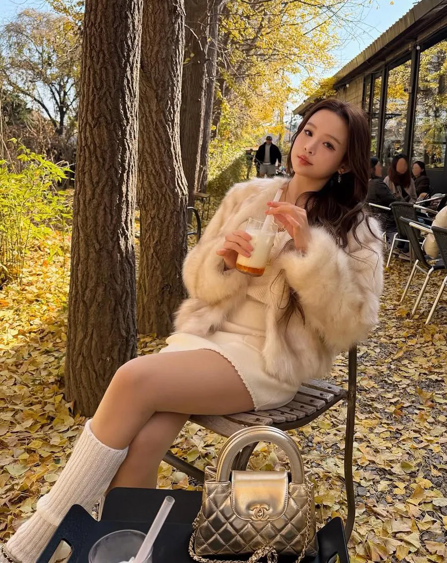 5 kiểu áo khoác phối với áo dài hay váy đầm đều đẹp, chị em đi du xuân vừa ấm áp vừa sành điệu - 5