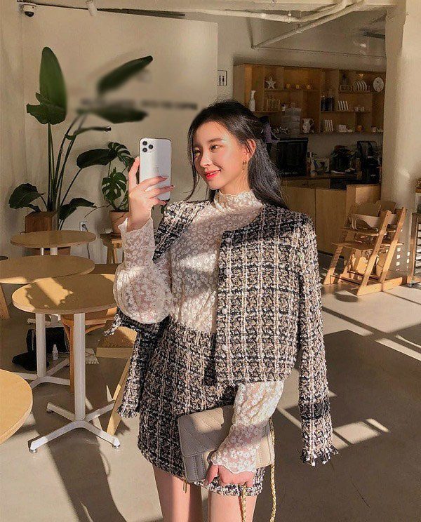 5 kiểu áo khoác phối với áo dài hay váy đầm đều đẹp, chị em đi du xuân vừa ấm áp vừa sành điệu - 12