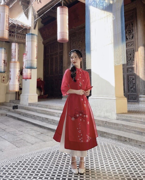 Mua giày gì để mặc với áo dài? 5 đôi giày đẹp lại tôn dáng, amp;#34;kéo dài chânamp;#34; cho hội chị em xúng xính đi chơi Tết - 13