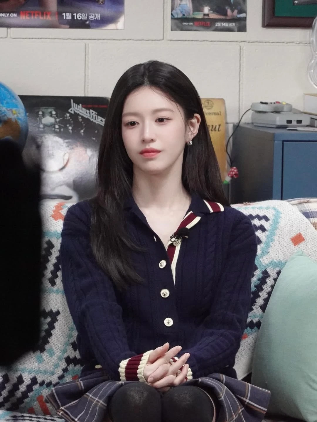 Mỹ nhân đẹp siêu thực được xem là amp;#34;hình mẫu thẩm mỹamp;#34; của mọi phụ nữ, tất cả nhờ 4 bí quyết dưỡng nhan dễ học - 1