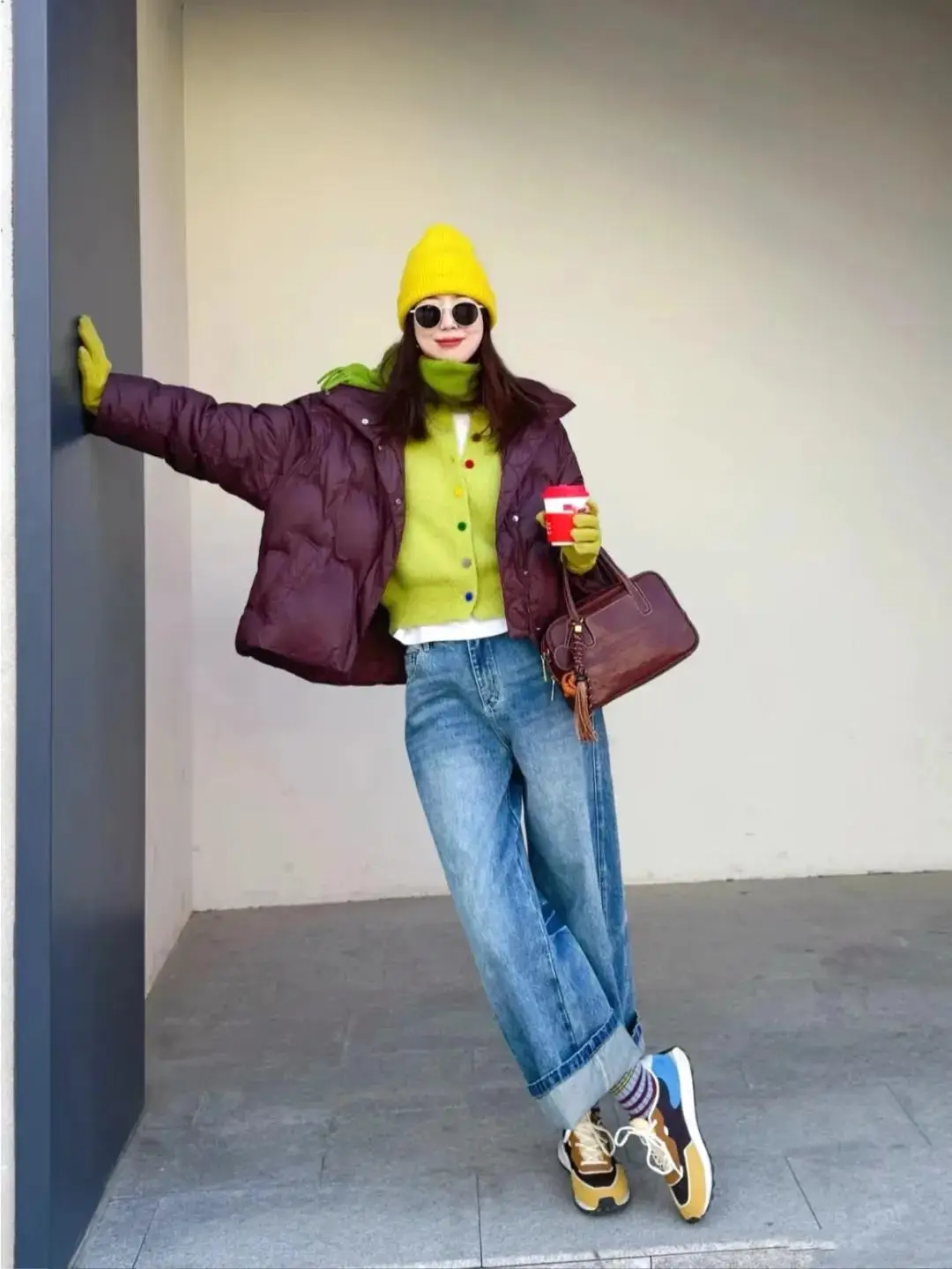 5 công thức phối áo sơ mi với áo len hot rần rần mùa đông này, chị em công sở mặc lên là thấy sang ngay - 5