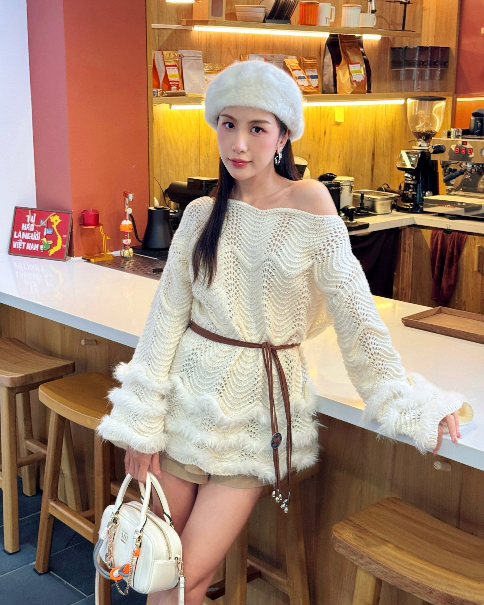 Em gái chung nửa huyết thống với amp;#34;Thiên Lôi xấu nhất lịch sửamp;#34;: Đoạt 4 giải thưởng khi thi hoa hậu, body nóng bỏng mắt - 17