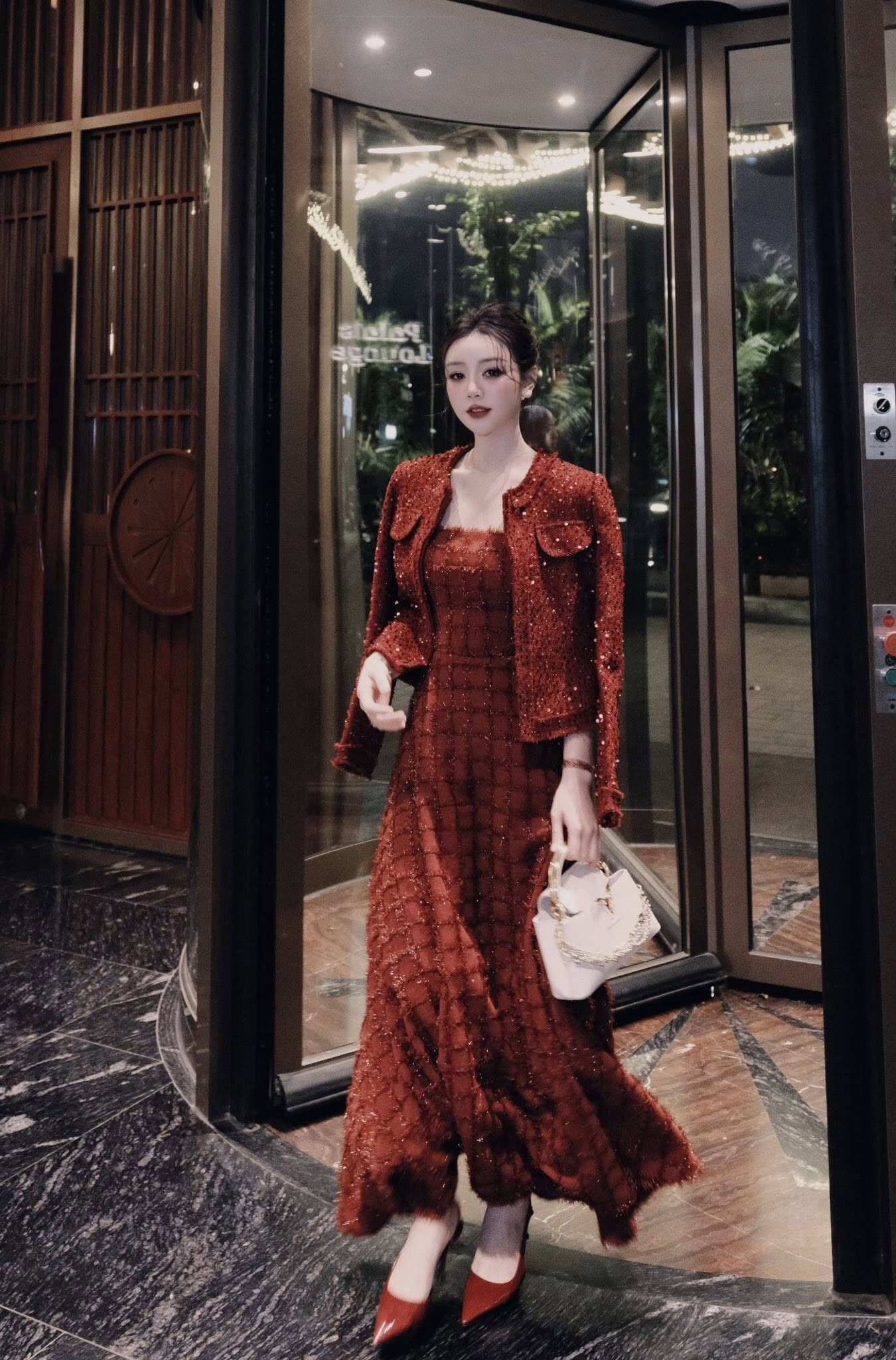 Ngắm phong cách dàn mỹ nhân Việt, lộ diện 5 mẫu váy tuyệt xinh chị em nên sắm để mặc đẹp rạng rỡ suốt Tết - 12