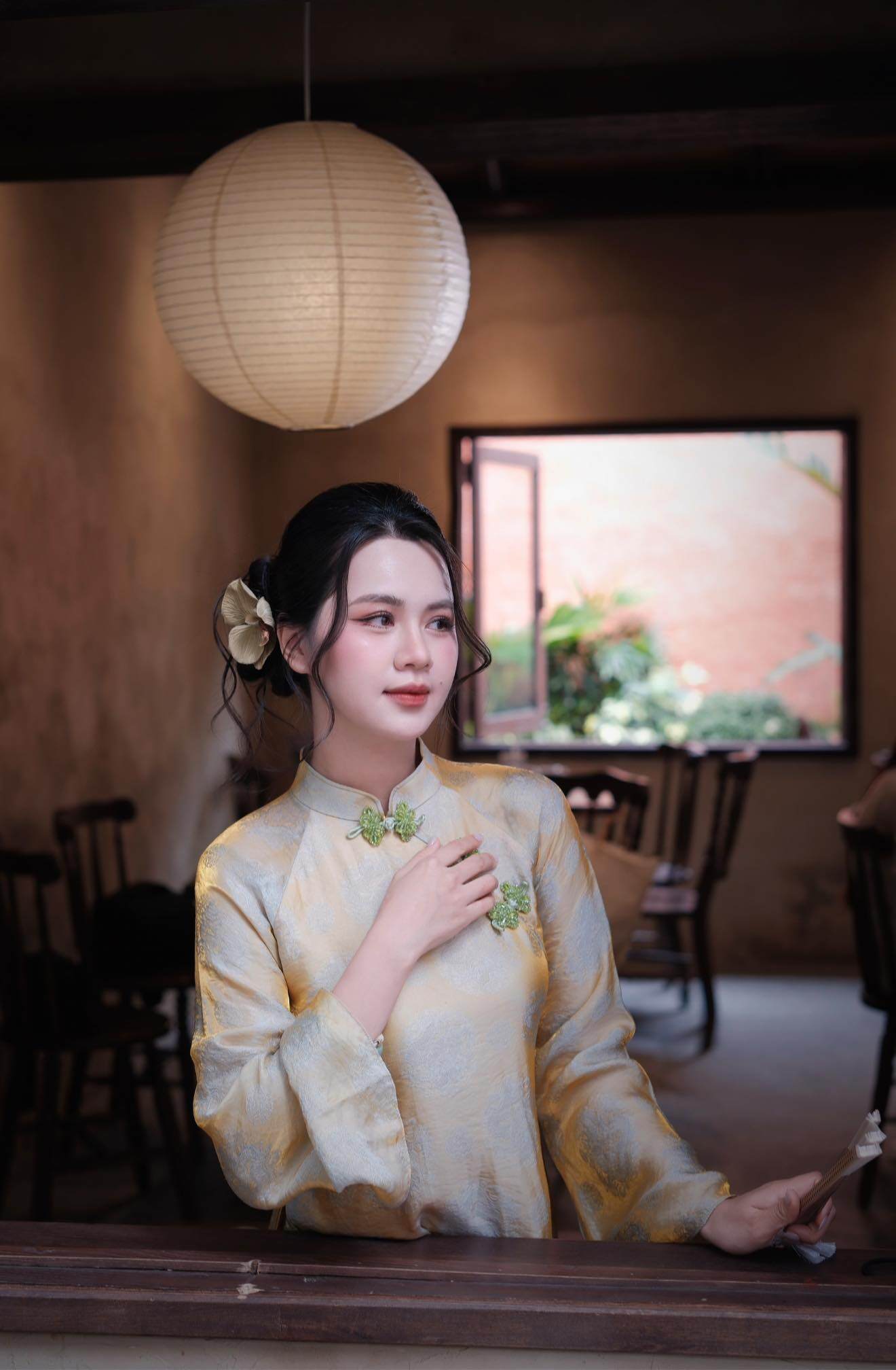 Lấy chồng cầu thủ đình đám, Hoa khôi Đại học Vinh làm mẹ 3 con vẫn đẹp bất bại, top đầu làng WAG Việt - 6