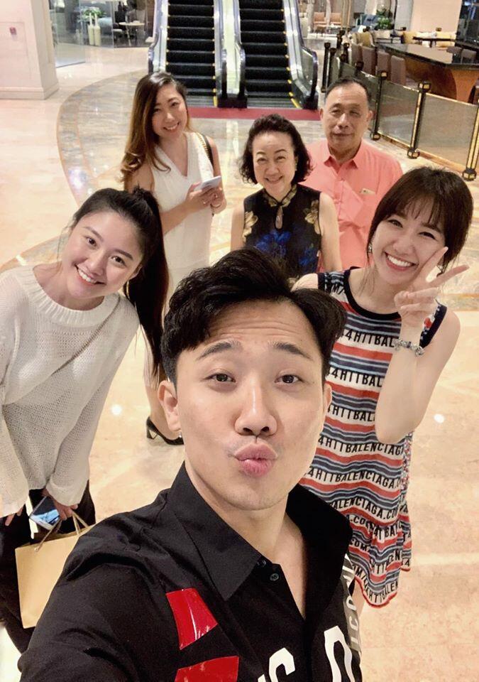 Nhan sắc 2 em gái Trấn Thành: Người amp;#34;giàu nhất nhàamp;#34; sống giản dị, em út ngày càng amp;#34;Hàn hóaamp;#34; giống chị dâu - 2