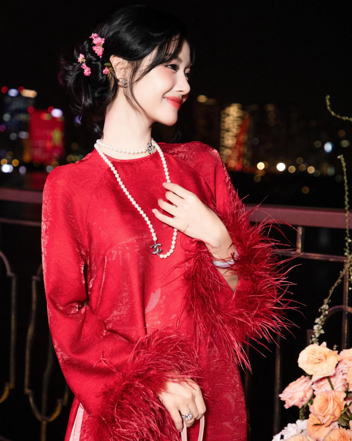 Chị em chọn áo dài Tết màu gì để amp;#34;hút lộcamp;#34; cả năm lại tôn cả da lẫn dáng? Người khôn ngoan sẽ chọn mẫu này - 9