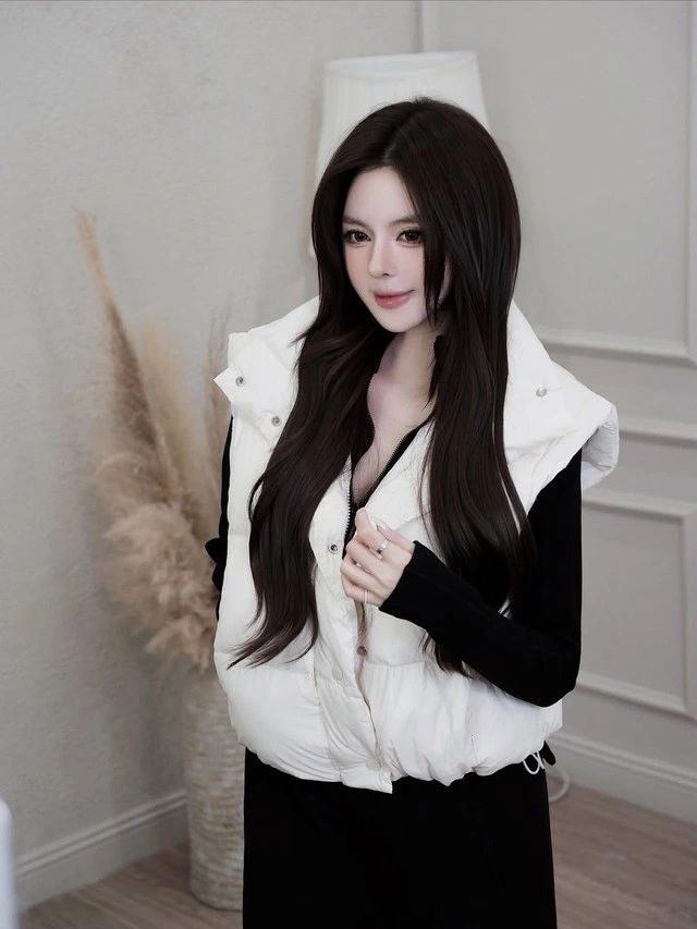 Khi tiết trời se lạnh, áo khoác gile phao trở thành “người bạn đồng hành” quen thuộc của phái đẹp nhờ khả năng giữ ấm tốt mà vẫn gọn nhẹ, linh hoạt.