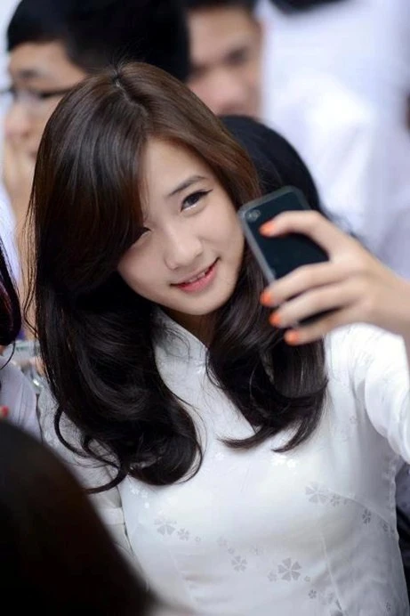 Nhan sắc amp;#34;hot girl bế giảngamp;#34; được chú ý nhất hiện nay: Là vợ nam rapper đình đám, đẻ 2 con vẫn đẹp như gái còn son - 4