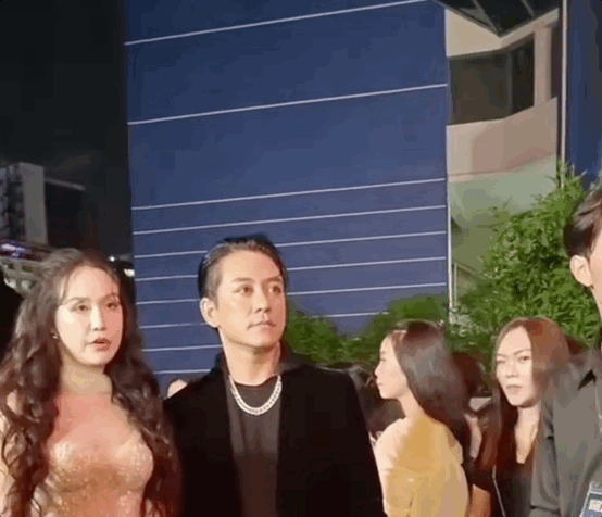 Trước đây, đoạn clip của Tuấn Hưng và Hương Baby tại sự kiện bất ngờ trở thành tâm điểm chú ý của cư dân mạng.