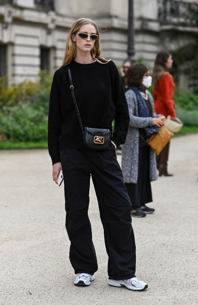 Không cần sắm nhiều đồ đông, chỉ với 10 món này cũng giúp chị em xây tủ quần áo thanh lịch, đi làm ai cũng khen - 12