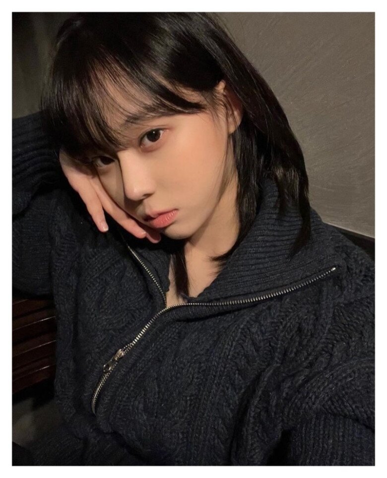 Chị em chưa kịp nhuộm tóc trước Tết, đây là 4 kiểu tóc đen đẹp nhất, hợp mặc cả áo dài lẫn váy đầm - 1