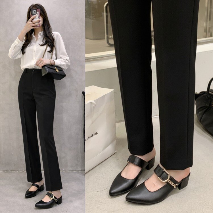 Kiểu giày thoải mái như dép lê, thanh lịch không kém giày lười được dự đoán hot nhất 2026, khiến fashionista mê mẩn toàn cầu - 6