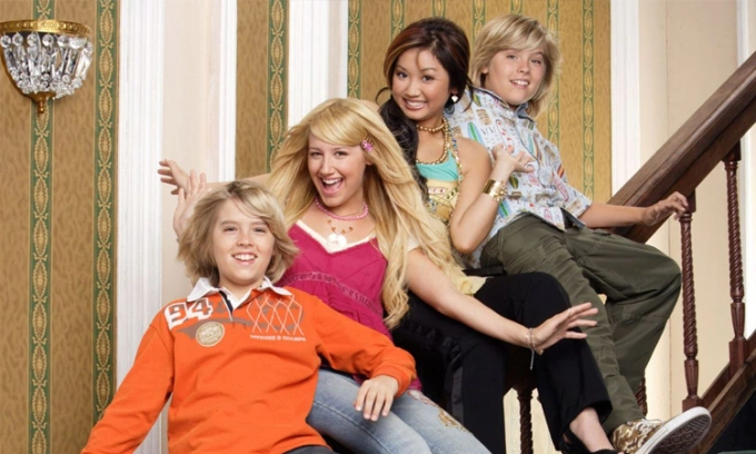 Cô nằm trong dàn sao nhí đình đám của Disney một thời.