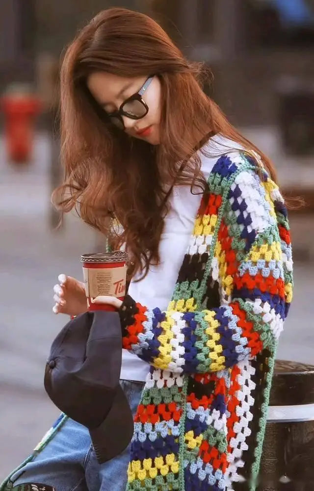 Đi du lịch đầu Xuân không cần mang nhiều đồ, chỉ cần 4 món thời trang này chị em có loạt outfit vừa xinh vừa tiện - 8