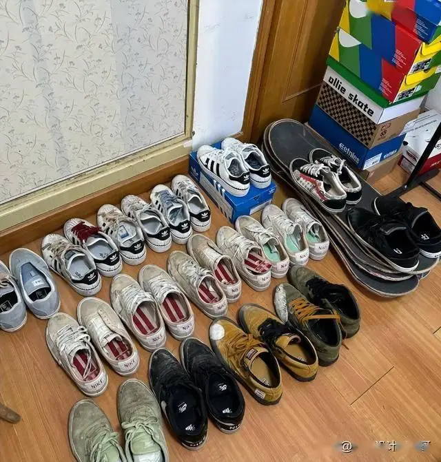 Gi&agrave;y thể thao gi&aacute; rẻ - chất lượng k&eacute;m