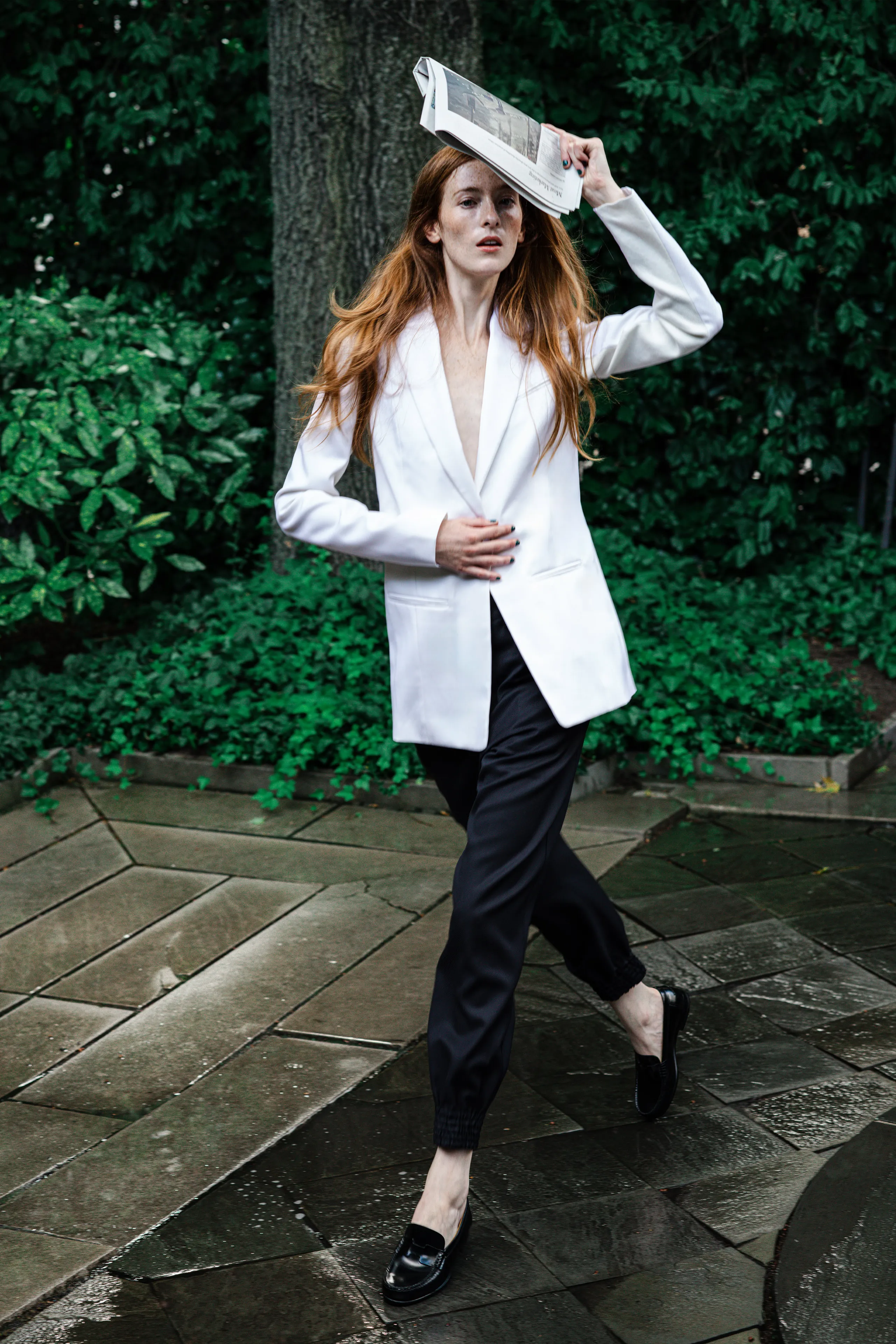 Không chỉ quần ống rộng, kiểu quần này cũng là “chân ái” mặc quanh năm của nàng công sở, dáng nào mặc cũng đẹp - 10