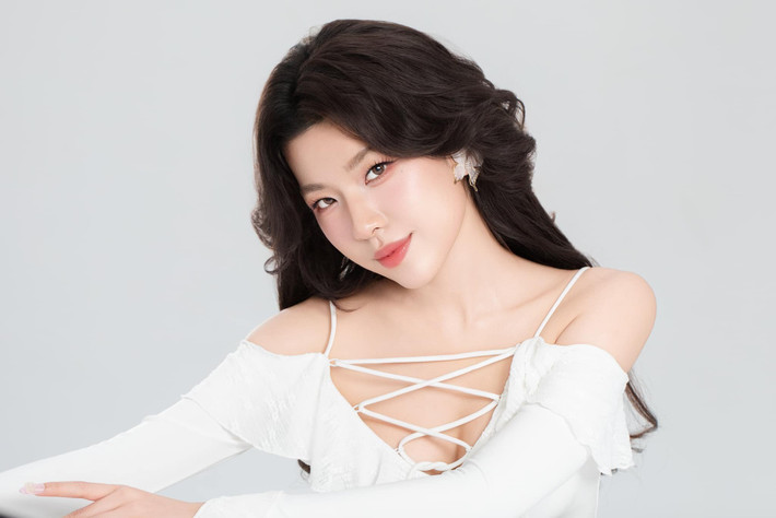 Nhan sắc 3 nữ ca sĩ tuổi Mùi được Trấn Thành nhắm cho phim Tết 2027, có người đẹp như thiên thần đảm bảo độ hot - 15