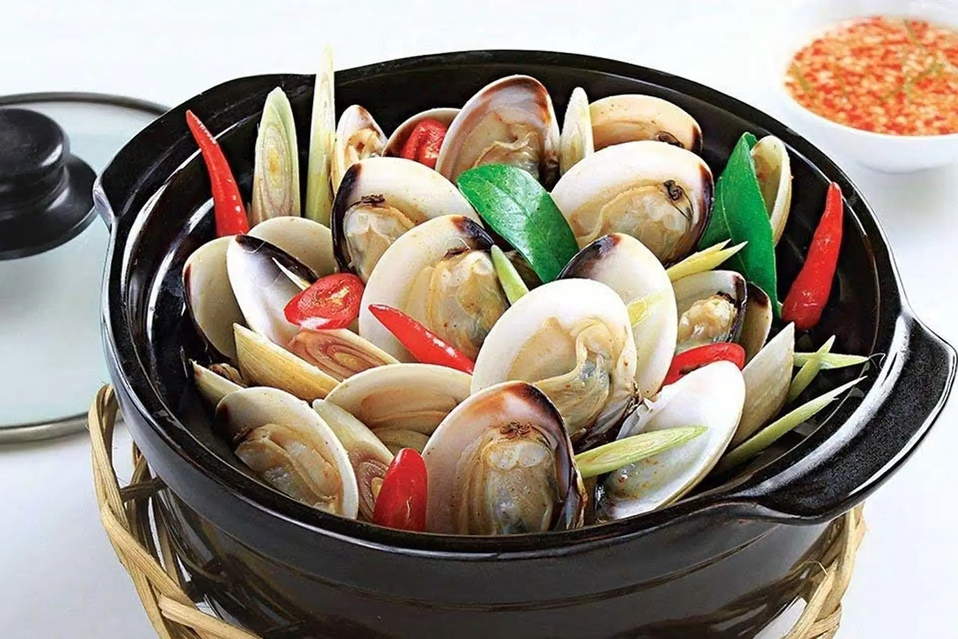 Mùa xuân là amp;#34;thời điểm vàngamp;#34; dưỡng tóc: 4 thực phẩm giúp tóc con mọc nhanh tua tủa, gàu cũng biến mất - 5