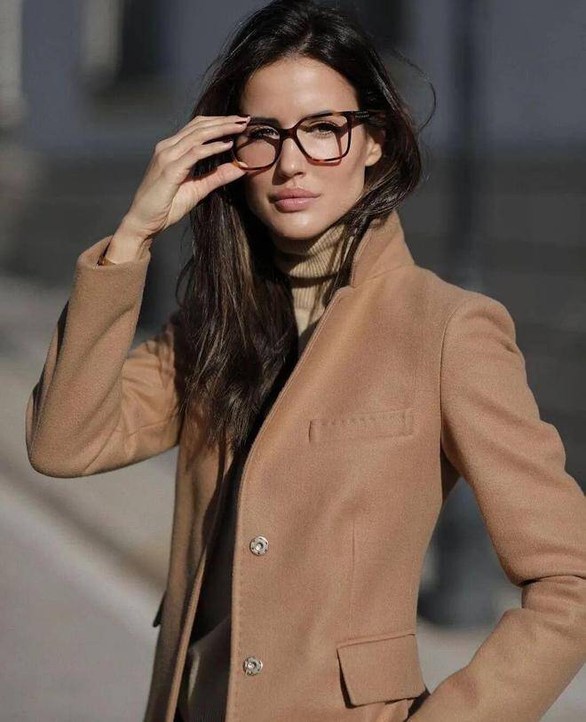 Mùng 3 Tết không muốn diện áo dài, mặc gì để vẫn xinh và sành điệu? Tham khảo ngay 3 outfit amp;#34;giàu ngầmamp;#34; rất sang - 9