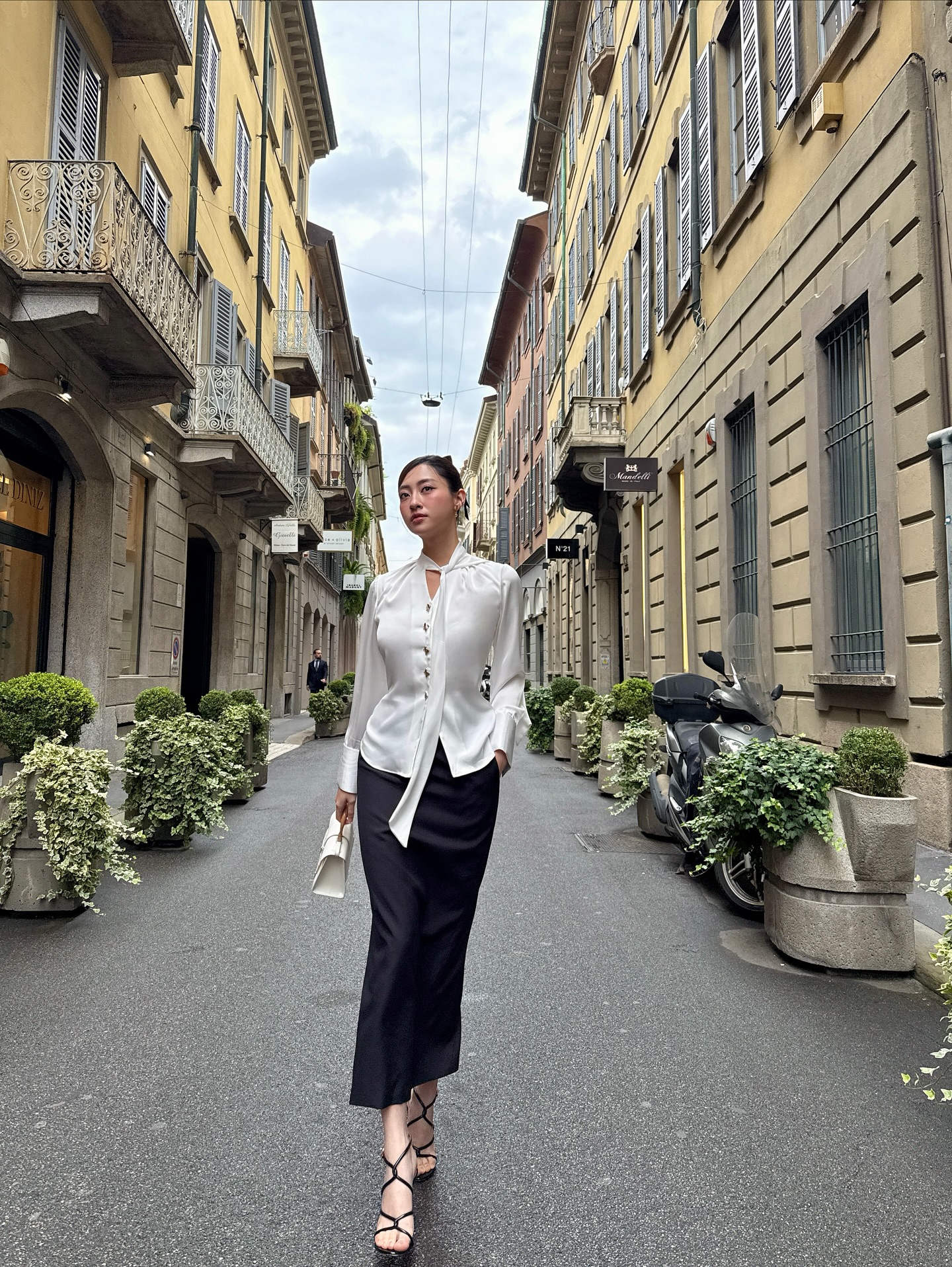 5 kiểu chân váy Hè được mỹ nhân Việt diện mãi không chán, tôn dáng đỉnh cao, nhìn là chỉ muốn sắm hết ngay - 6