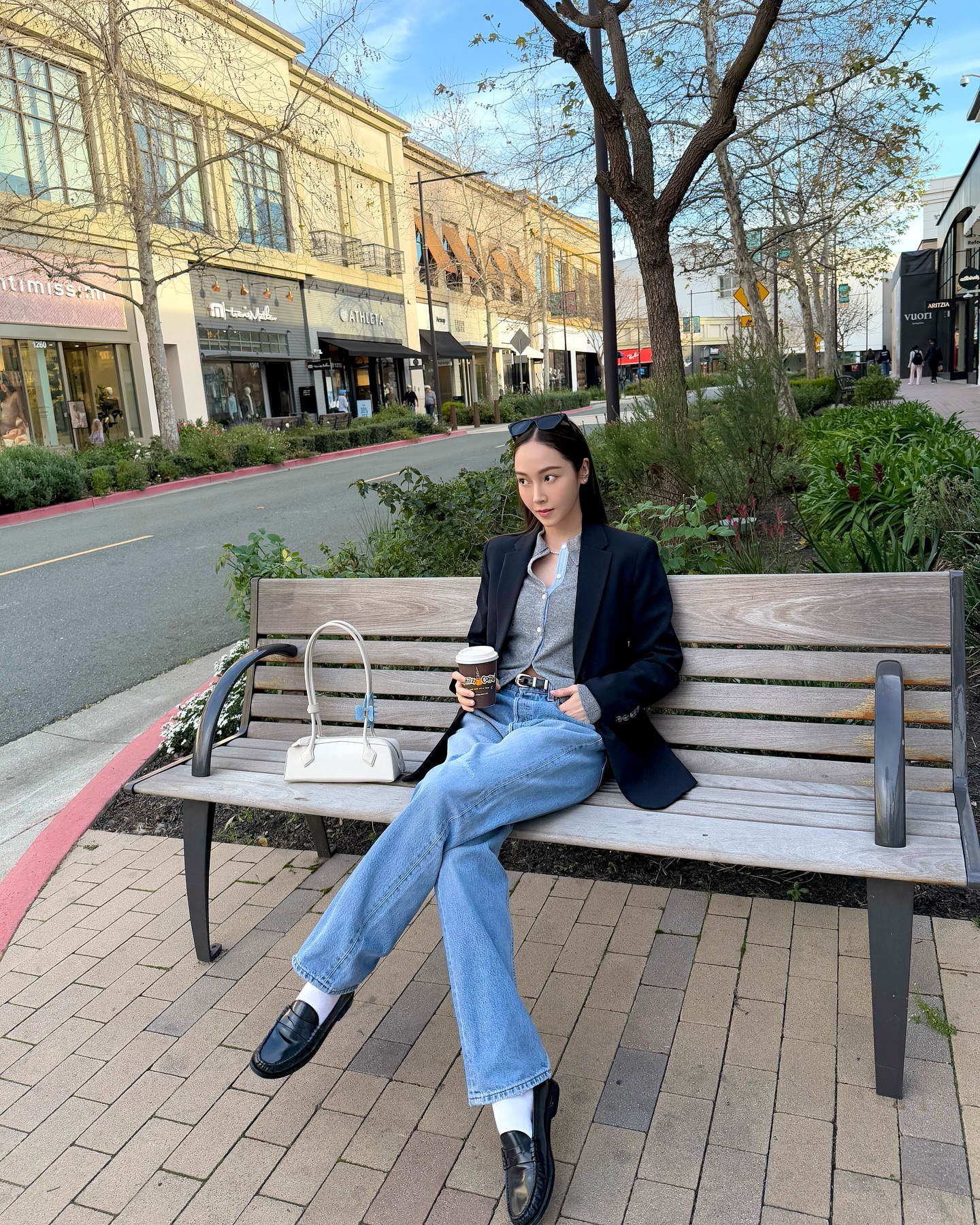 Ngắm 5 công thức diện quần jeans từ sao Hàn, chị em sẽ không còn thiết tha quần âu hay váy vóc nữa - 8